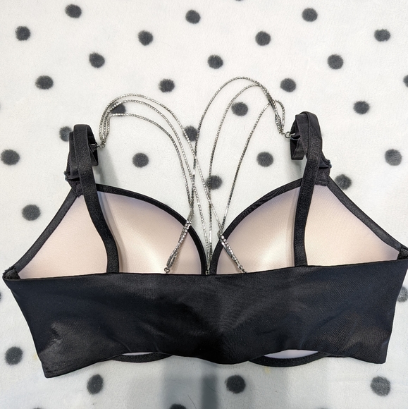 Victoria's Secret Very Sexy Push Up Bra BNWOT - 32D - Picture 2 of 6